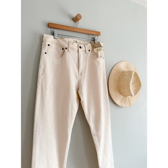 Madewell | NWT | Relaxed Taper Jeans in Vintage Canvas Cream | Sz 33x32 - Picture 3 of 11